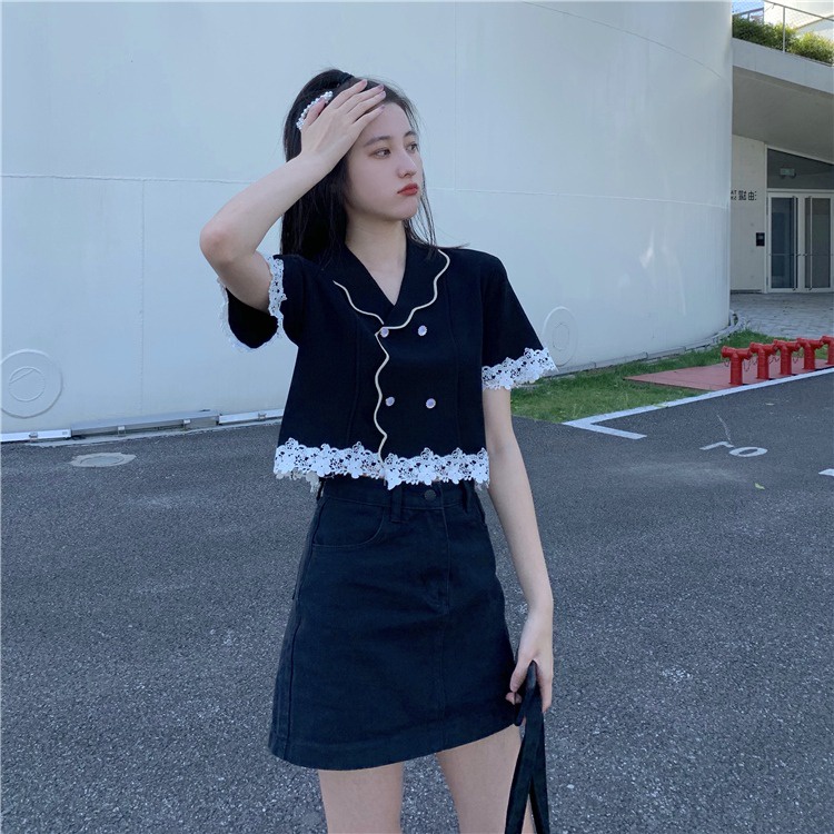 Áo Dệt Kim Ngắn Tay Cổ Búp Bê Phối Ren Lưng Cao Thời Trang