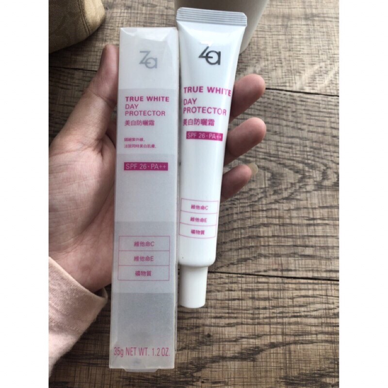 Kem lót chống nắng Za True White Day Protector SPF 26/PA++ (35g)