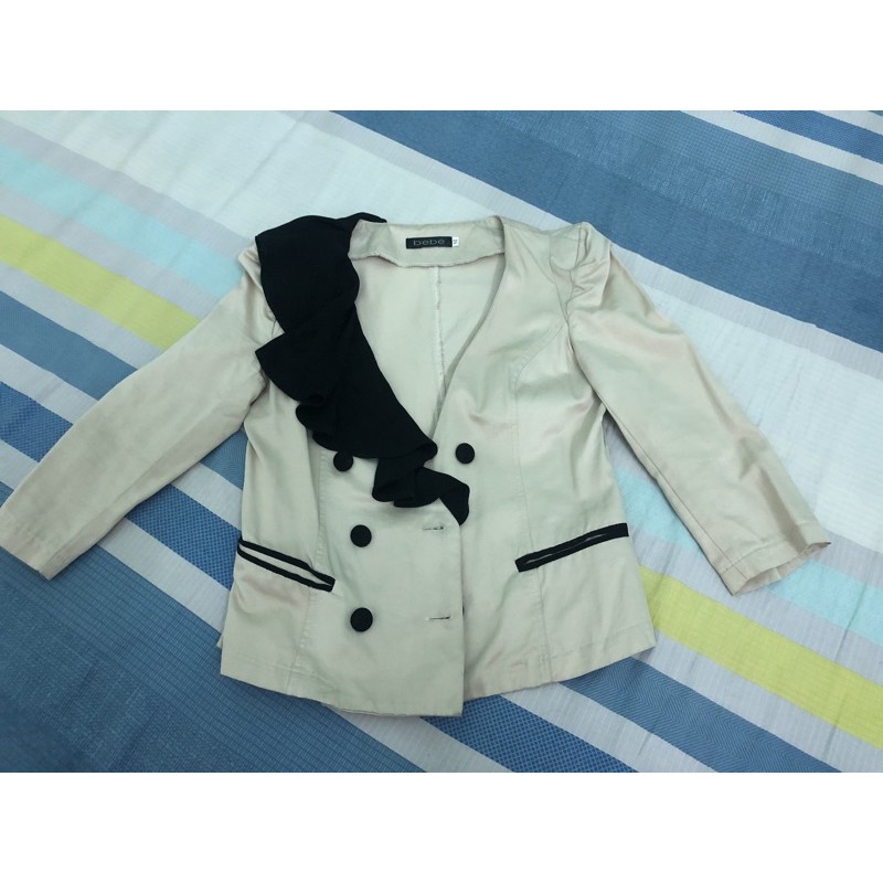 Áo vest cách điệu màu be