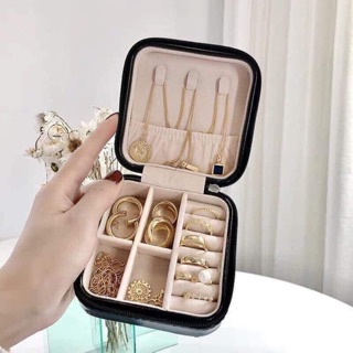 Hộp đựng trang sức mini