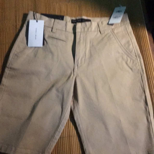 Quần short kaki