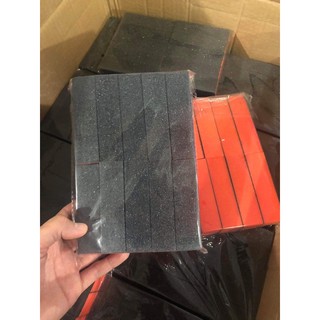 Phao đen đỏ nhám móng tay 10c