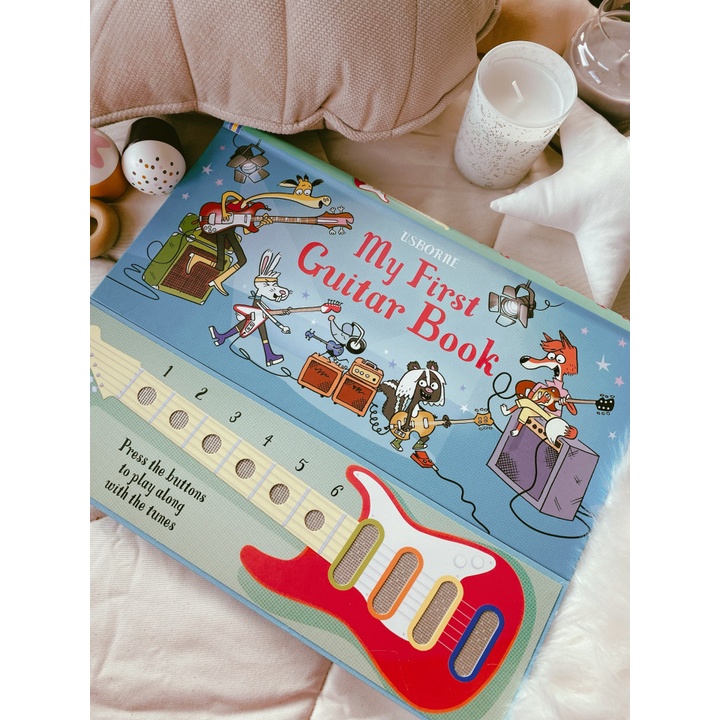 Sách Usborne - My First Guitar Book - có phím âm thanh cho trẻ em tập chơi đàn guitar