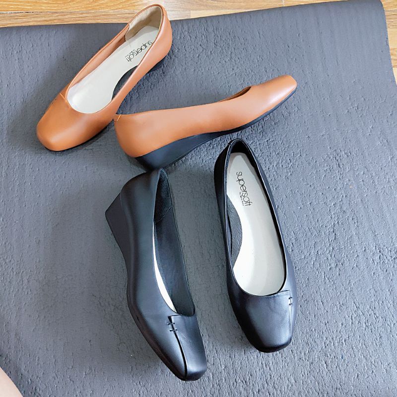 Giày cao gót đế bằng Supersoft da thật