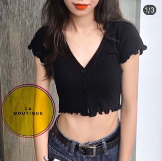 Áo croptop nút cổ tim