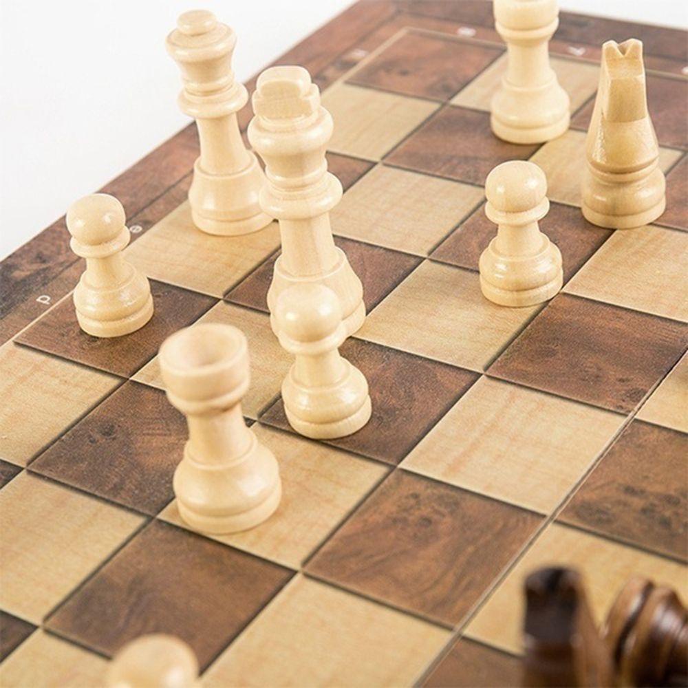 Bộ Bàn Cờ Vua Có Thể Gấp Gọn Tiện Dụng