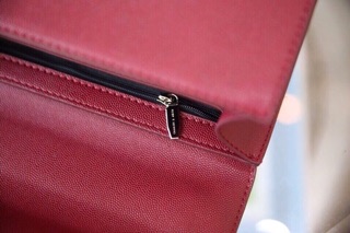Túi Charles and Keith