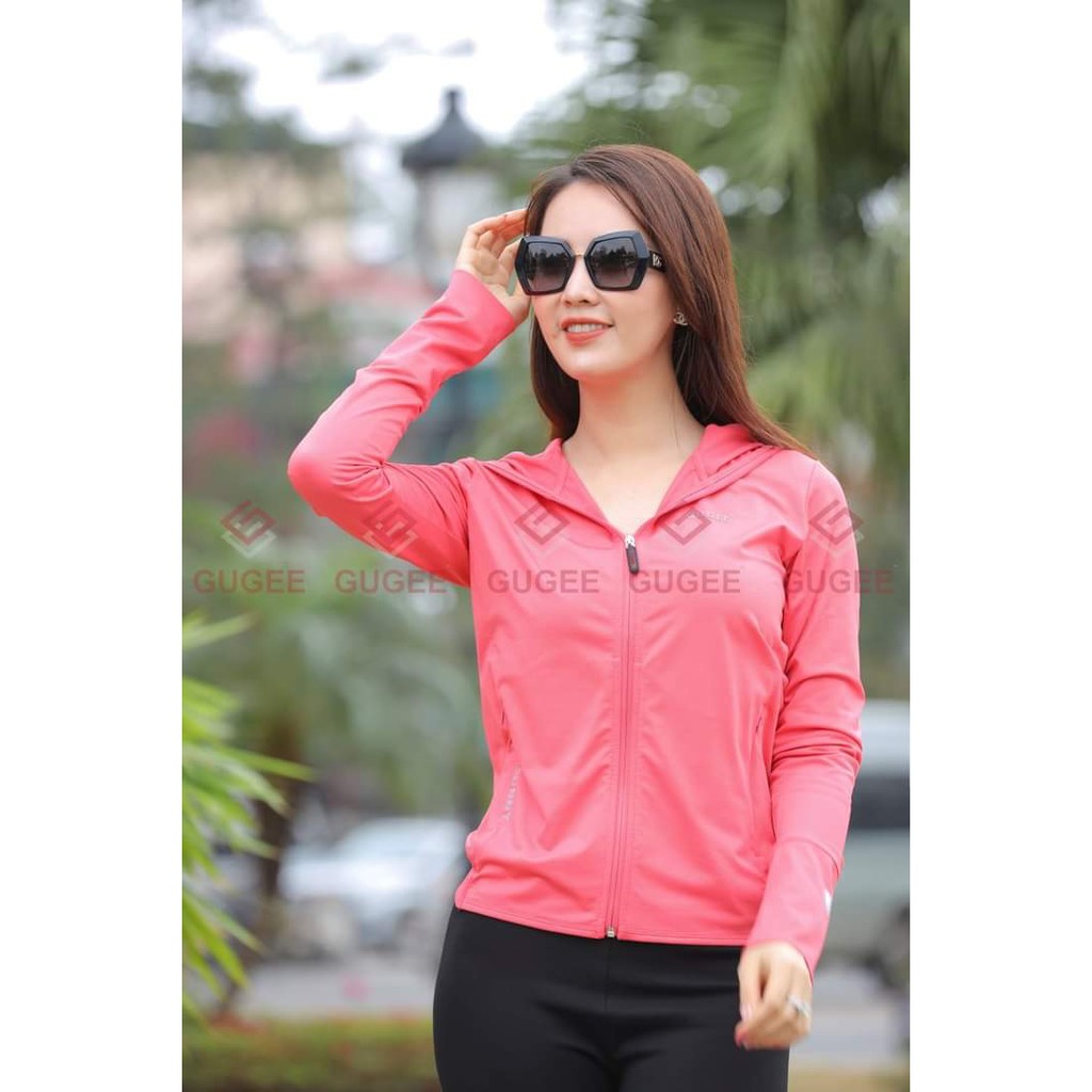 Áo chống nắng GuGee - Sự trải nghiệm mới cho quý khách với miếng tem test sự xuyên thấu của tia UV! | BigBuy360 - bigbuy360.vn