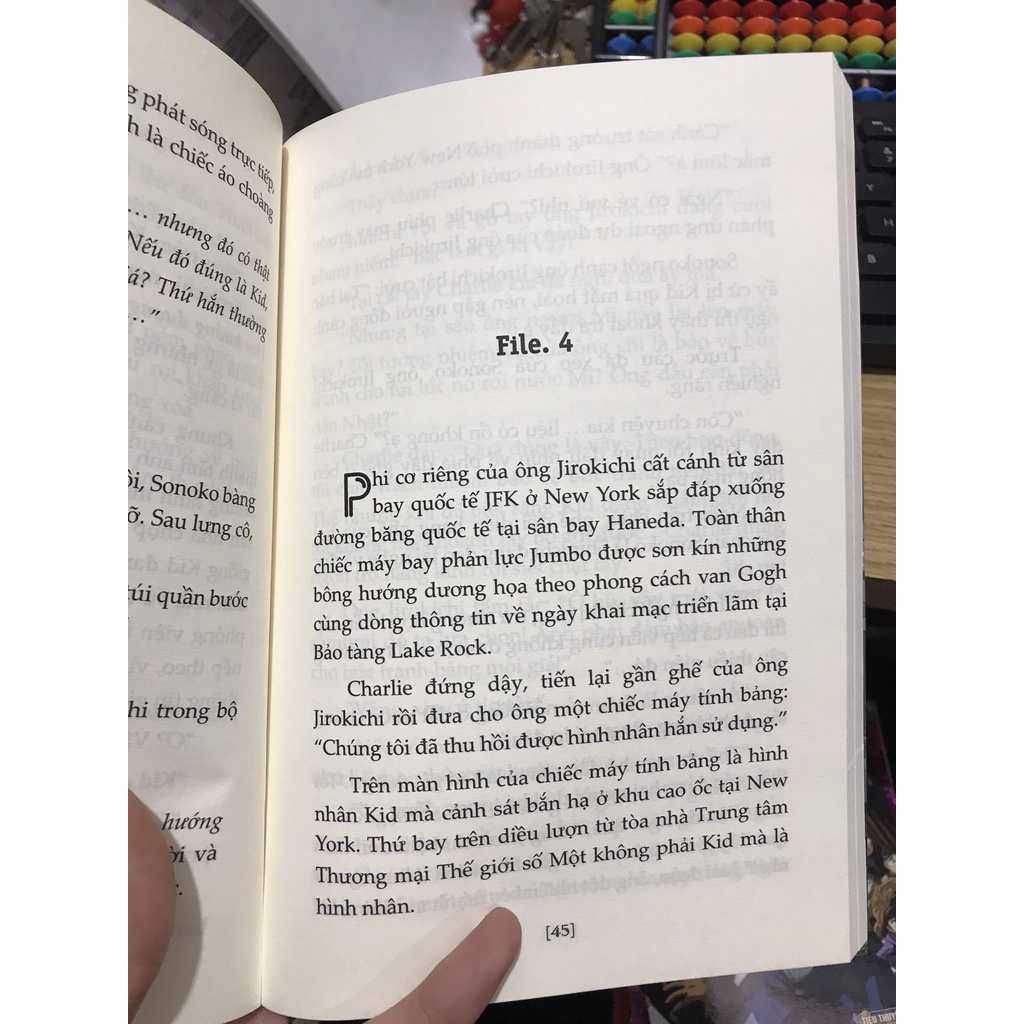 Sách - Thám tử lừng danh Conan - Hoa hướng dương trong biển lửa ( Kim Đồng )