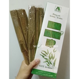 Nhang Khuynh Diệp nén dài 30cm, gần 200 nén/hộp, thời gian cháy của một nén gần 60 phút