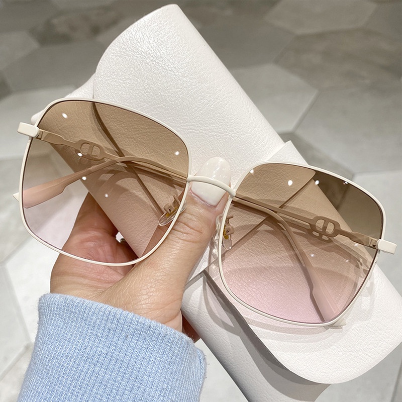 (KIQI-FASHION) COD Kính Mát Vuông Gọng Kim Loại Chống Tia UV Uv400 Hàng Mới Nhập Khẩu Chất Lượng Cao Dành Cho Bạn Nữ