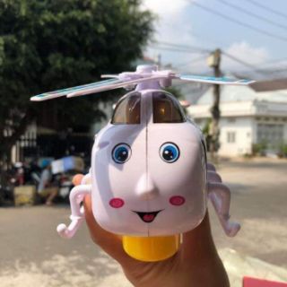 Máy bay phát nhạc có đèn