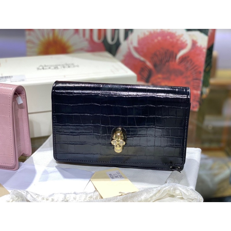 Túi MC Q U E E N woc