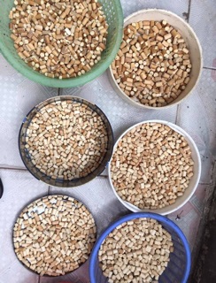 Sỉ 100c vòng dâu tằm