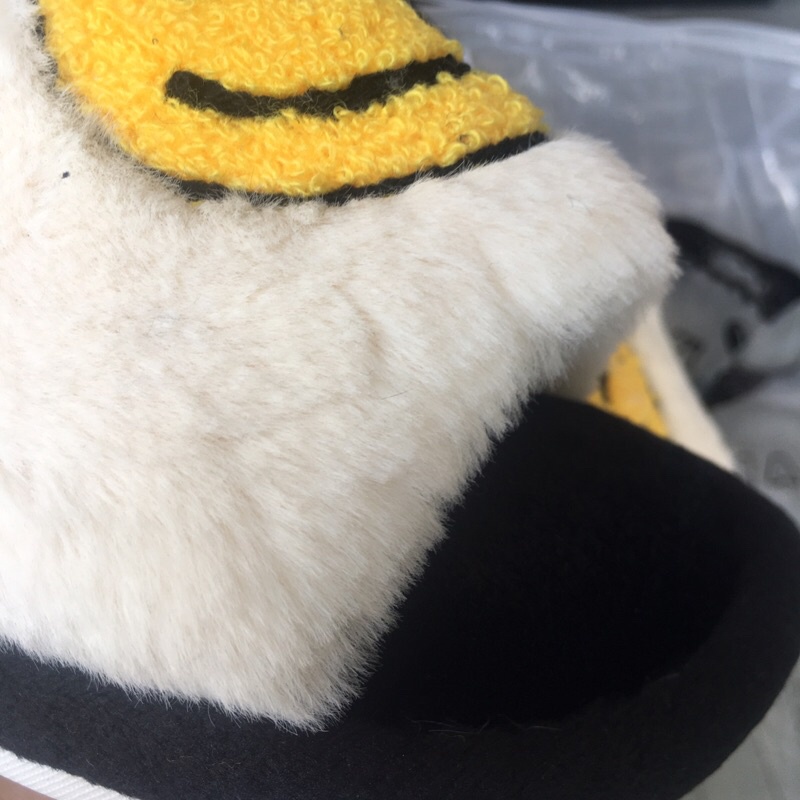 Dép bông hình mặt cười