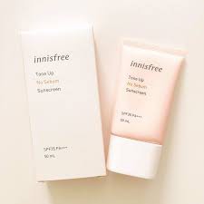 [TẶNG MẶT NẠ] Kem Chống Nắng Kiềm Dầu, Nâng Tone Da Innisfree Tone Up No Sebum Sunscreen SPF35/PA+++ (queen cosmetics) | BigBuy360 - bigbuy360.vn
