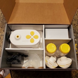 Máy hút sữa Medela Maxflow
