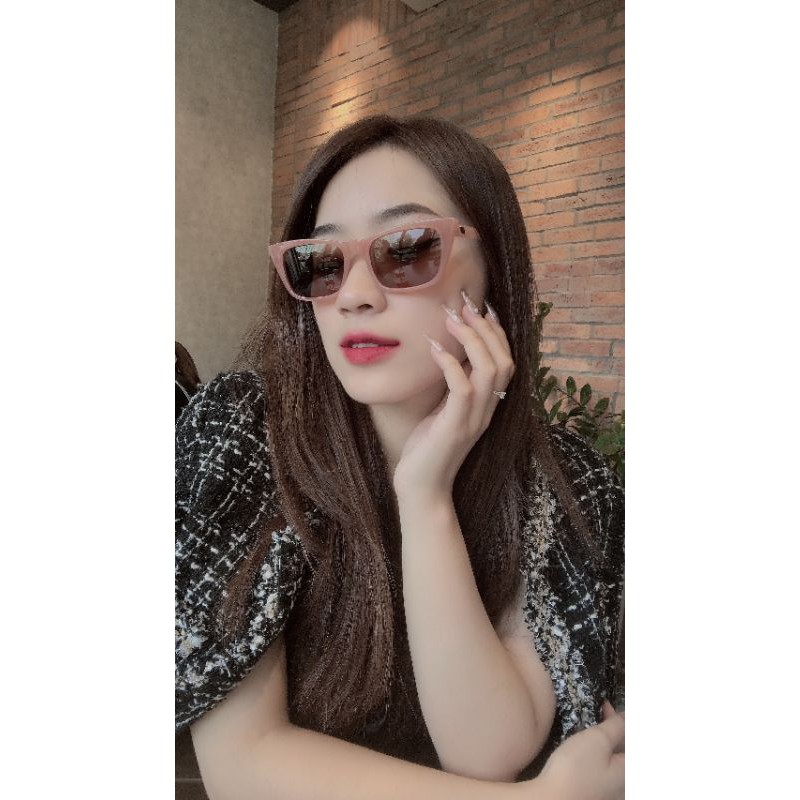 Kính Shein có mail mua hàng của web, full box