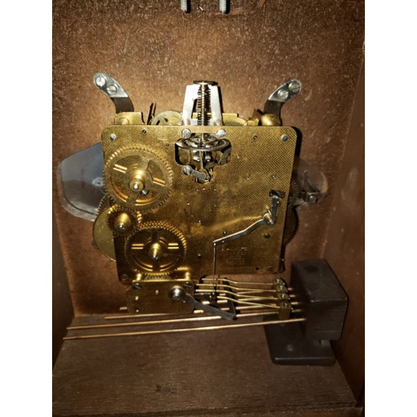 Đồng hồ hộp gỗ để bàn Hamilton