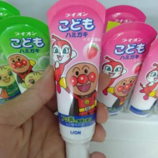 Kem đánh răng Lion Nhật Bản cho bé