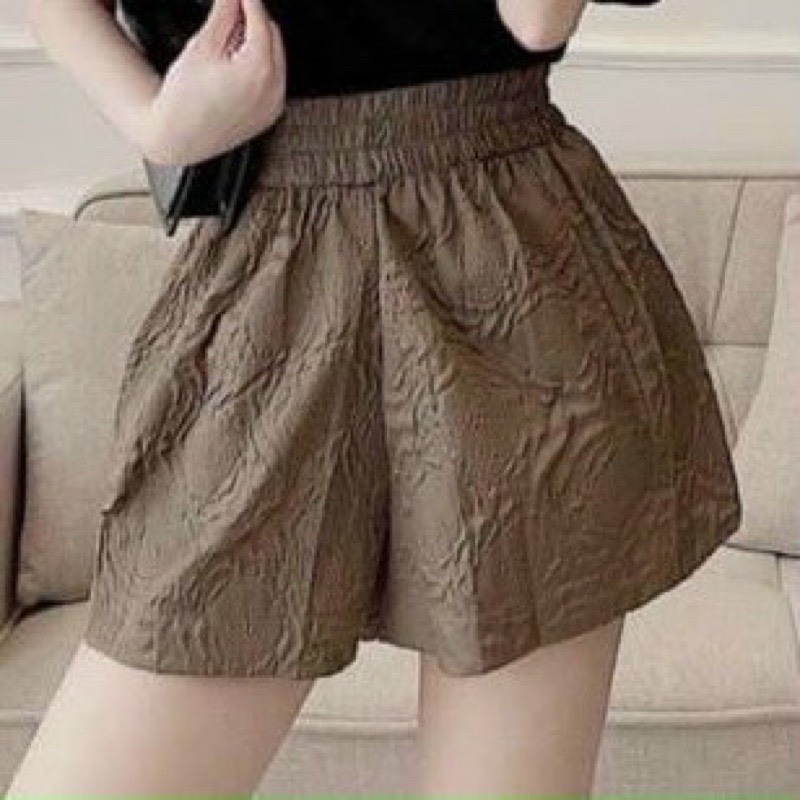 Quần sooc tacta hoa nổi sẵn ba màu