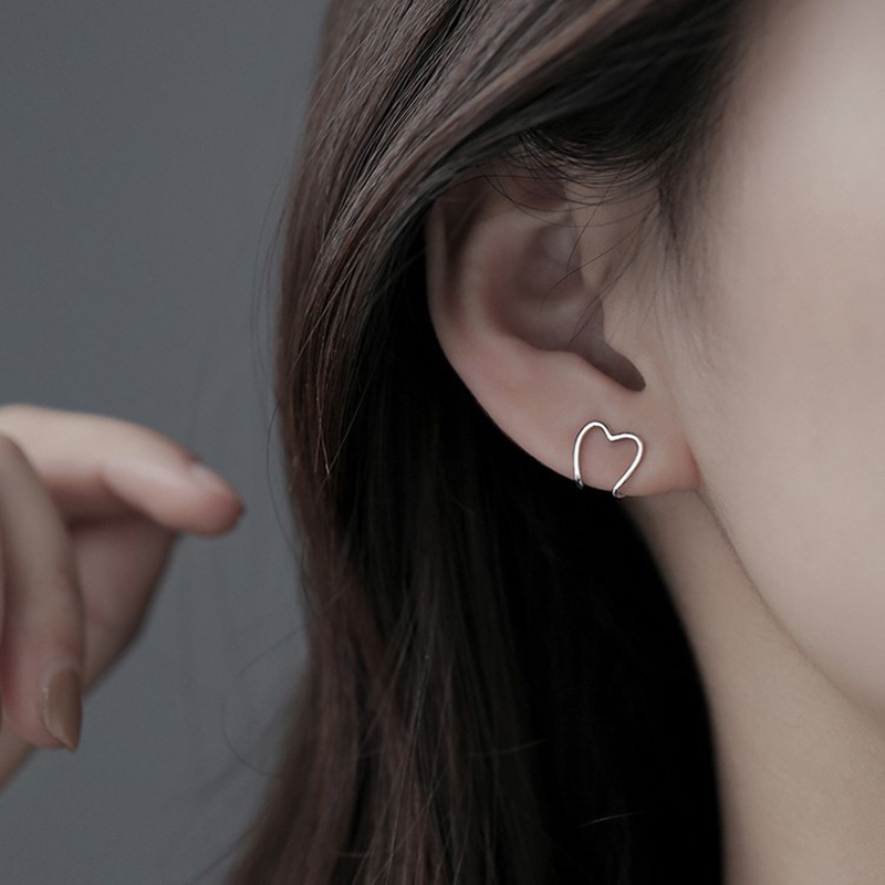 1 Khuyên Kẹp Vành Tai Hình Trái Tim Đơn Giản Phong Cách Hàn Quốc Cho Nữ