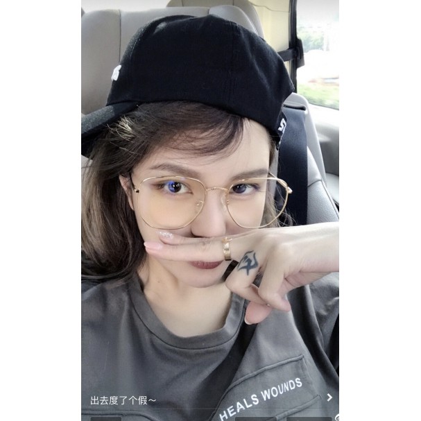 KÍNH GIẢ CẬN ULZZANG | BigBuy360 - bigbuy360.vn