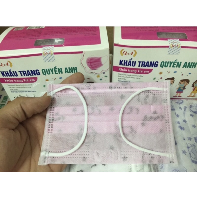 Khẩu trang trẻ em