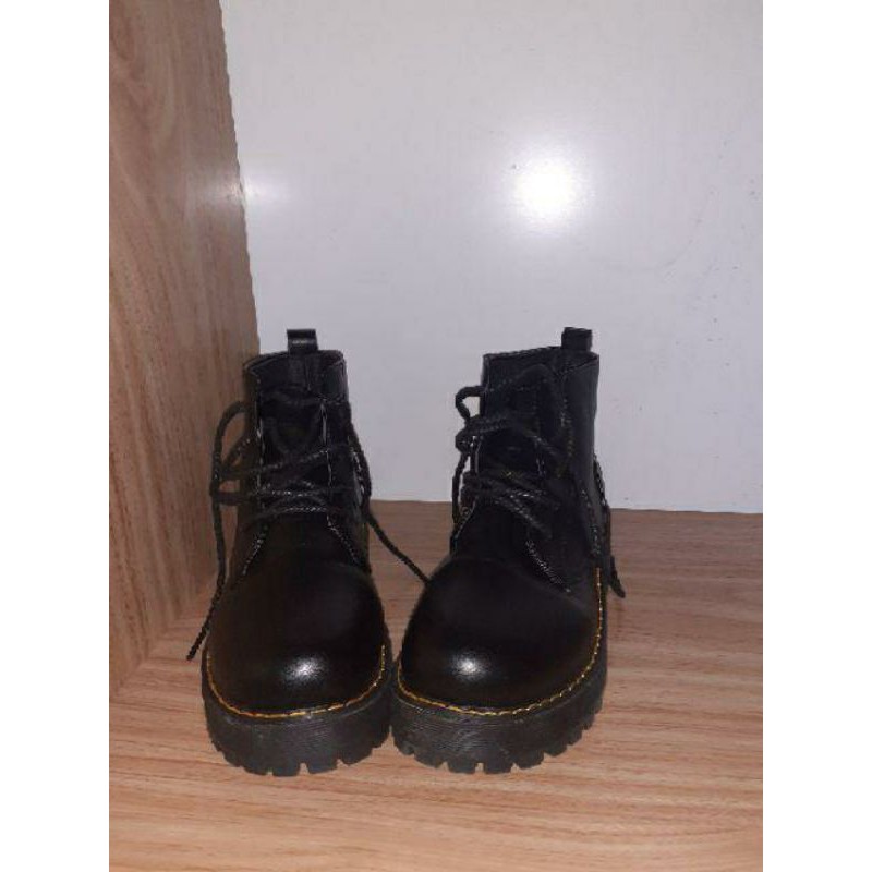 Giày Boot cổ ngắn