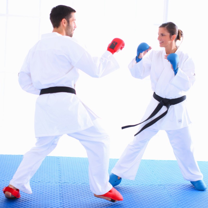 Bảo hộ mu bàn chân Karate Decathlon màu Đỏ