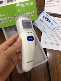 Nhiệt kế điện tử Omron MC720