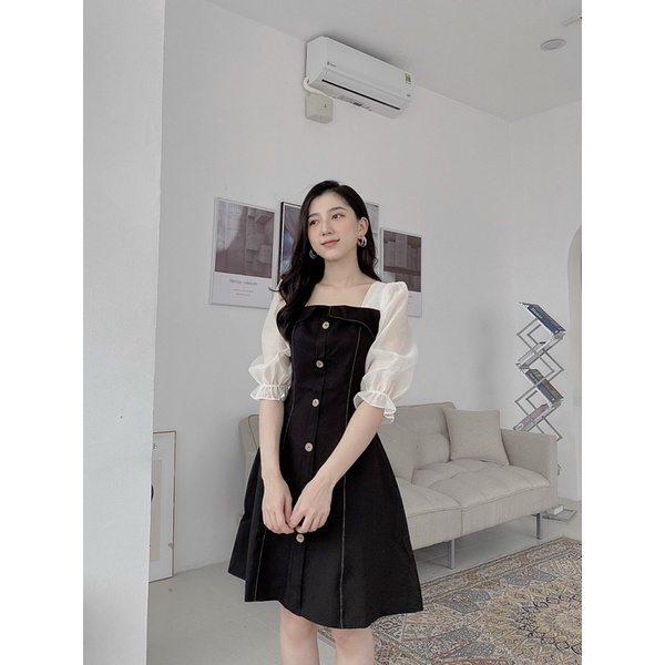 Váy cổ vuông khuy dọc