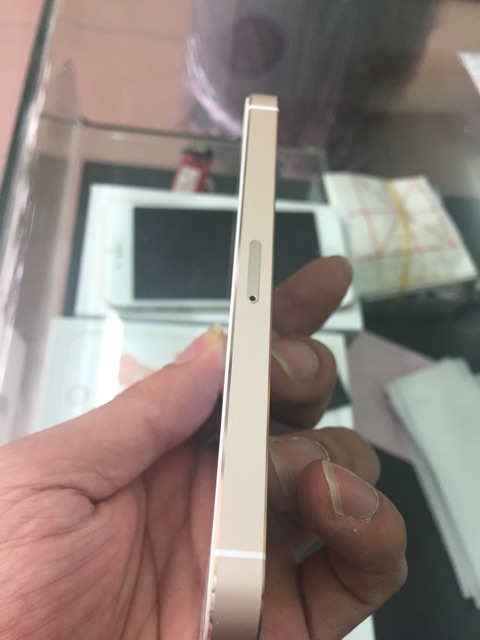 Điện thoại Apple iPhone 5s gold 32GB