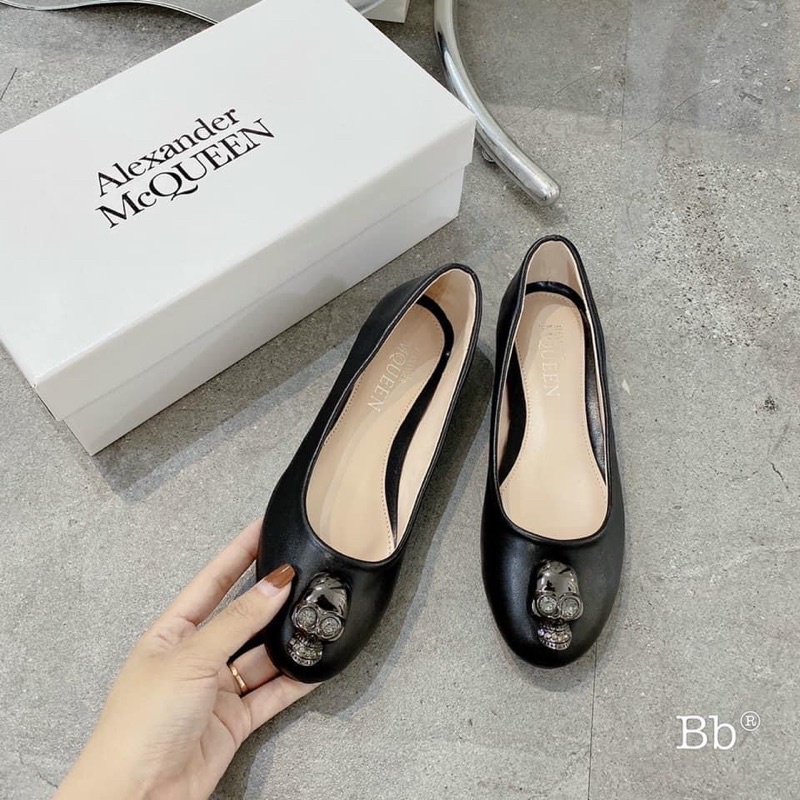 Giày búp bê đế bệt đầu nâu đá thời trang