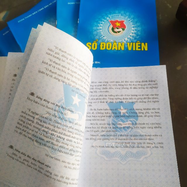 Sổ đoàn viên màu xanh