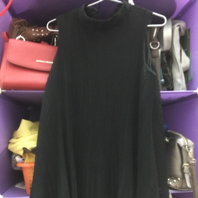 Váy ngắn ngang đùi