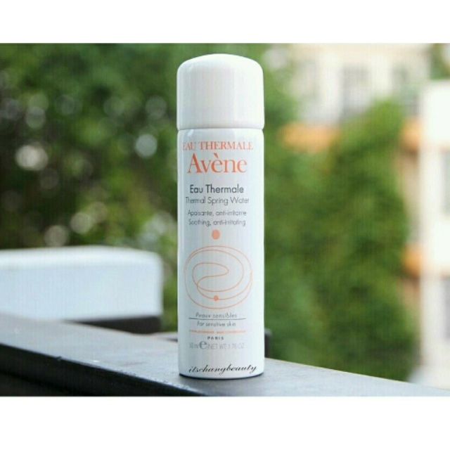 Nước xịt khoáng Avène