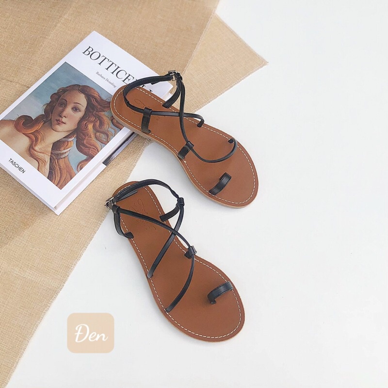Sandal mũi tròn xỏ ngón quai chéo lệch , xinh chân dã man ý