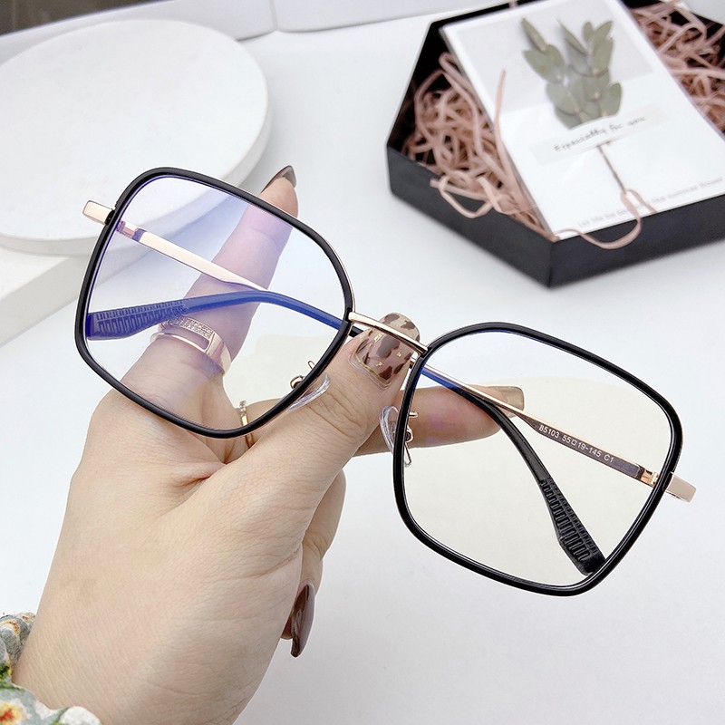 Mắt Kính Gọng Vuông Thời Trangjz85103