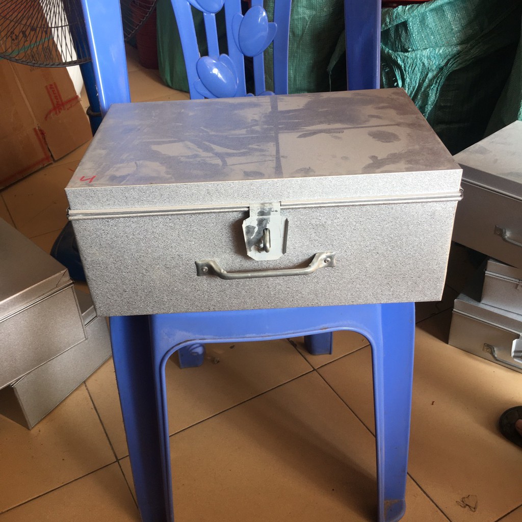 hòm tôn đựng đồ kích thước 37x24x15 cm