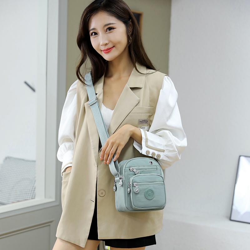 Túi Đeo Chéo Vai Hình Vuông Bằng Nylon Màu Trơn Thời Trang Mới