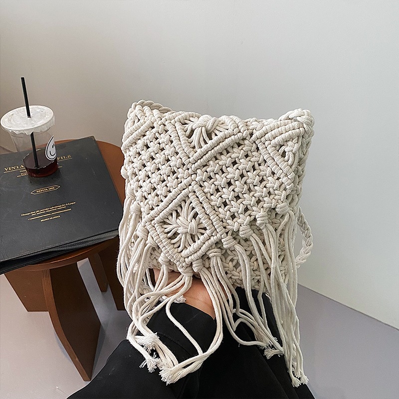 Túi Đeo Vai Đan Rơm Thời Trang Sành Điệu Cho Nữ