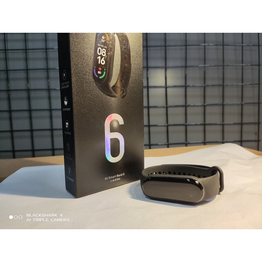 Vòng tay thông minh, đồng hồ thông minh theo dõi sức khoẻ Xiaomi Miband 6