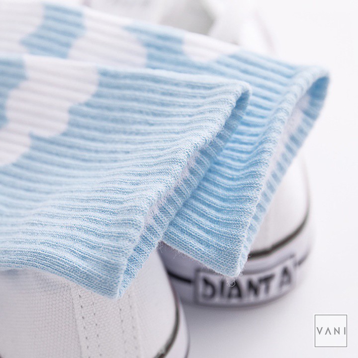 Tất Vớ Nam Nữ Cao Cổ Gân Tăm Họa Tiết Mây Trời Phong Cách Unisex - Vani Store