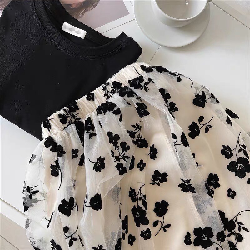 𝗺𝗶𝗲 𝘀𝘁𝘂𝗱𝗶𝗼 - Váy dài 2 lớp hoạ tiết hoa đen nữ tính