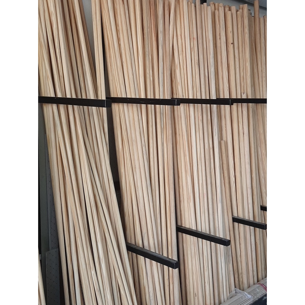Cây gỗ tròn phi 1cm, được làm bằng gỗ thông hoặc gỗ sồi, có tính ứng dụng cao - LUXI WOOD