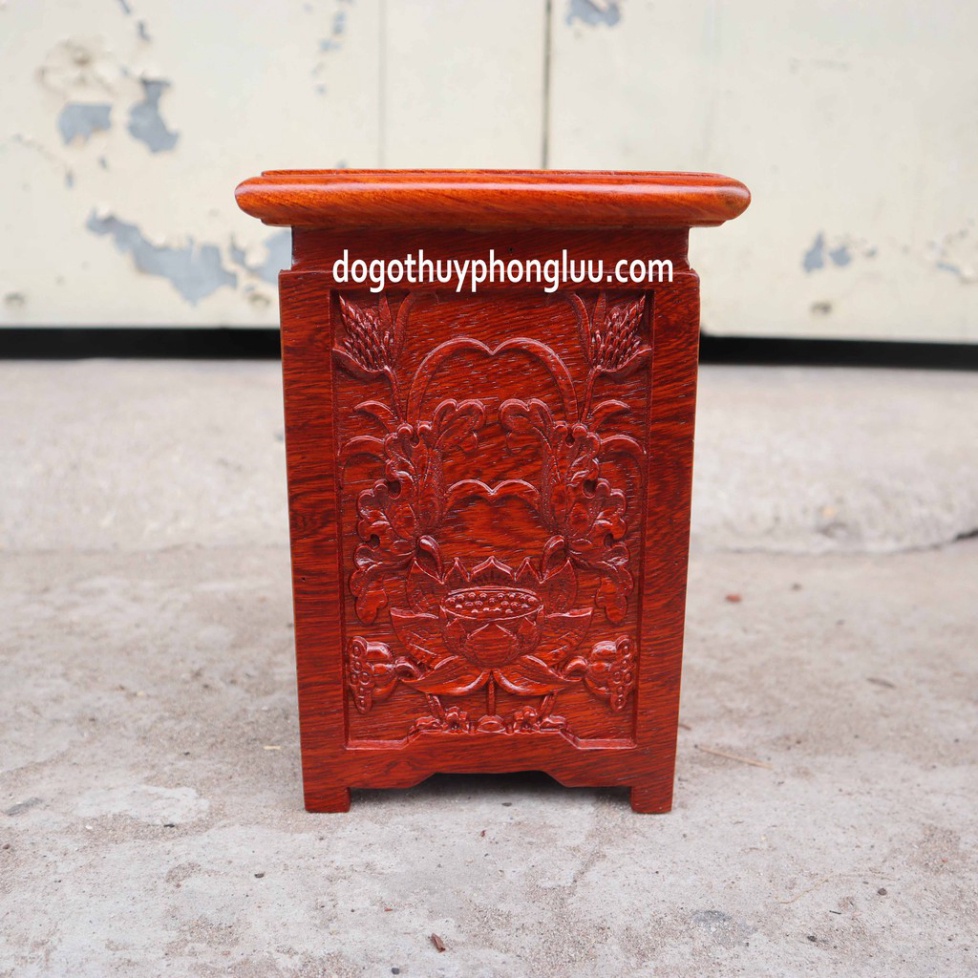 Đế Nhất sơn lá sen nền gỗ hương cao 20cm