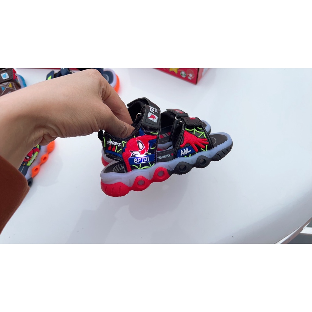 Sandal bé trai - dép quai hậu cho bé hình siên nhân nhện fashion có đèn led quai dán tùy chỉnh Babybees F9 (ảnh thật)