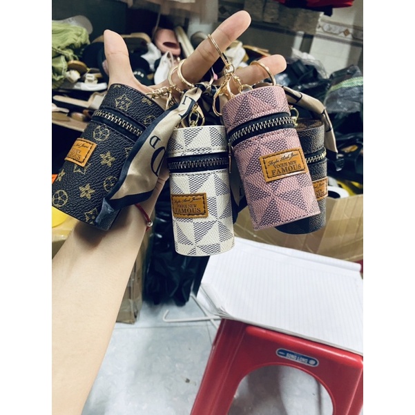 Túi Mini Hình Trụ Họa Tiết Phong Cách Retro Có Khóa Kéo,Móc khoá túi LV