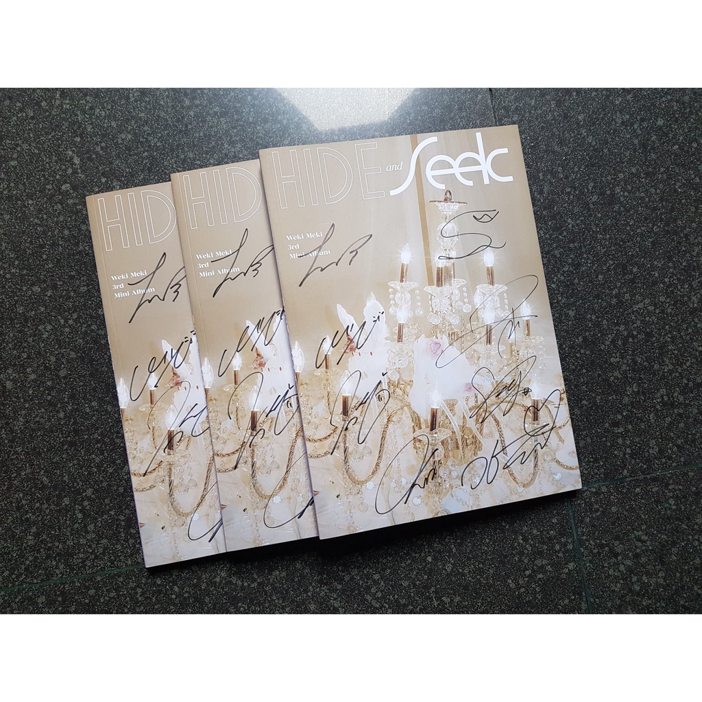 Ảnh Weki Meki Hide and Seek